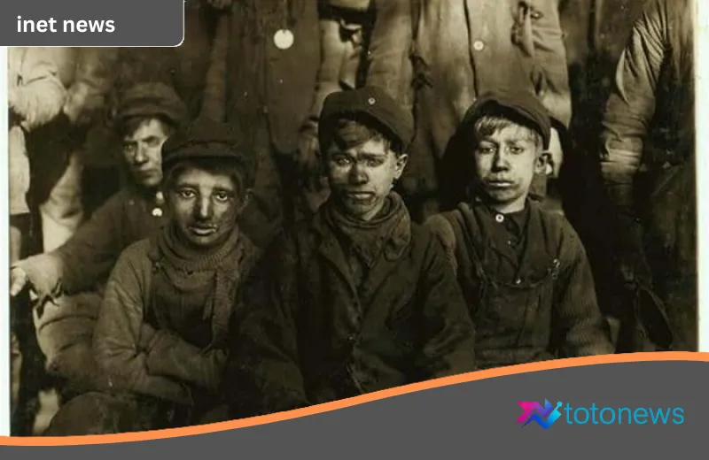 Menolak Lupa: 11 Arsip Foto Bersejarah yang Menyimpan Kisah Paling Kelam dalam Peradaban Manusia