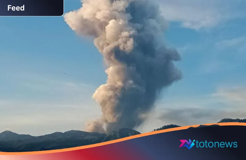 Tragedi Erupsi Gunung Dukono: Kemlu RI Perkuat Koordinasi Diplomatik Terkait Korban Warga Negara Singapura
