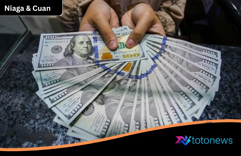 Rupiah Terpuruk: Mengapa Masyarakat Desa Tetap Menanggung Beban Berat Meski Tak Pakai Dolar?