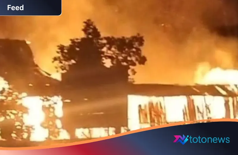 Tragedi Api di Mimika: Gereja Stasi Santo Fransiskus Ludes Terbakar, Diduga Akibat Kelalaian Lilin Altar