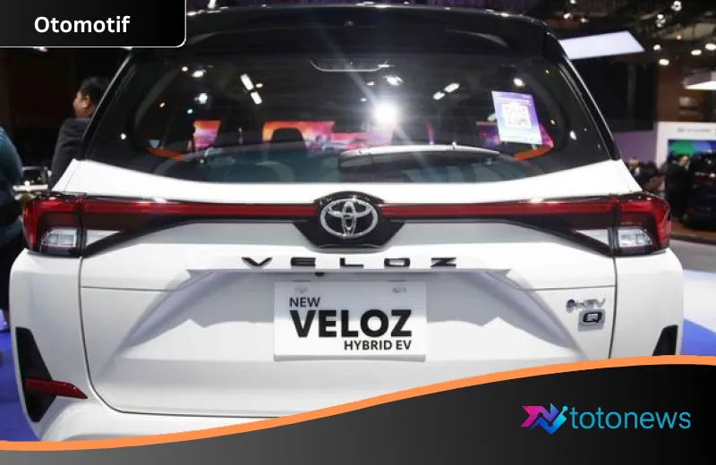 Duel Panas MPV Hijau: Membedah Spesifikasi BYD M6 DM vs Toyota Veloz Hybrid yang Hanya Selisih 5 Juta