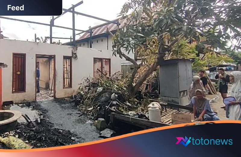 Detik-Detik Mencekam di Polman: Lansia Terjebak Reruntuhan Plafon Saat Rumah Hangus Dilalap Si Jago Merah
