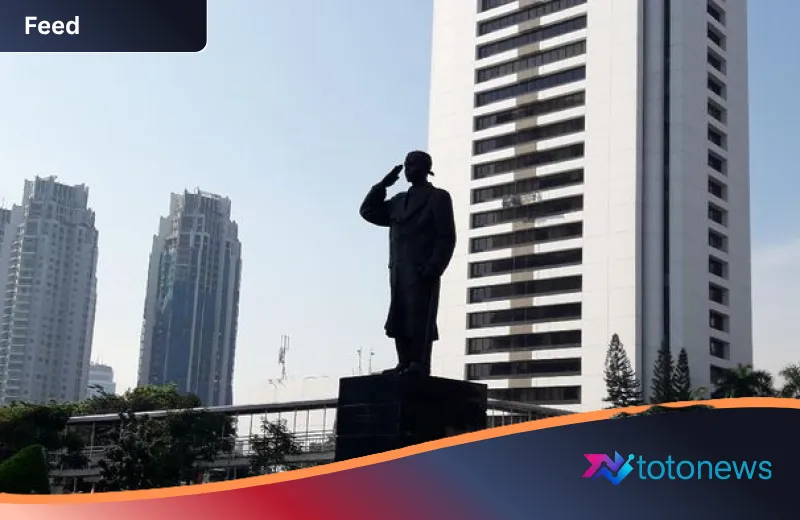 Sudirman Tetap Berdiri Kokoh: Rahasia di Balik Keputusan Batalnya Pemindahan Patung Ikonik Jakarta