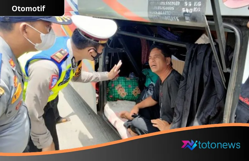 Taruhan Nyawa di Ruang Sempit: Mengapa Fenomena Penumpang di Bagasi Bus Sangat Berbahaya?