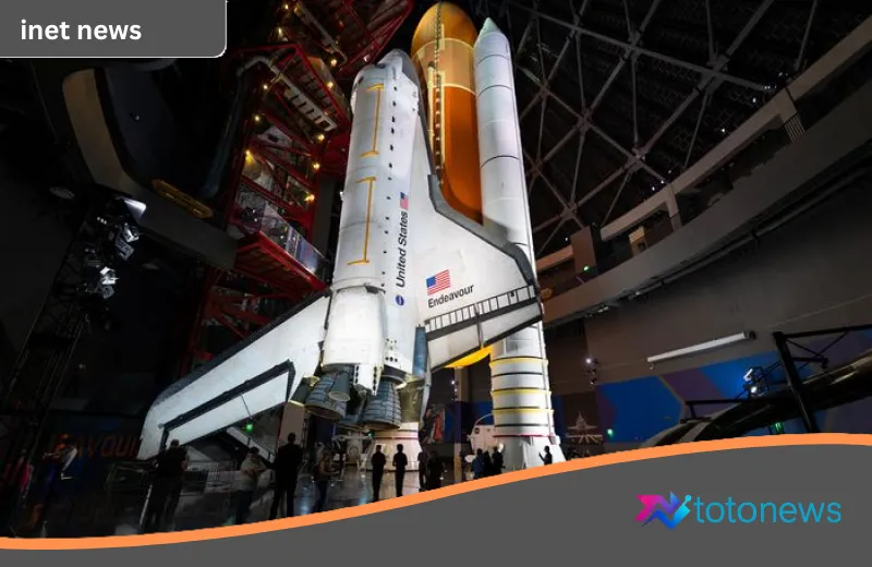 Mahakarya Teknologi Antariksa: NASA Endeavour Kini Menempati Rumah Abadi di Samuel Oschin Center