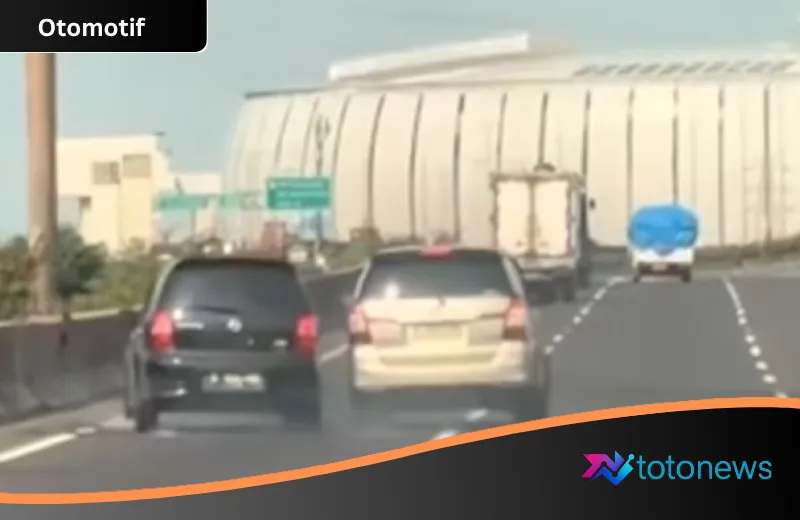 Aksi Koboi Jalanan di Tol Kemayoran: Kijang Innova dan Grand Livina Terlibat Duel Panas yang Viral