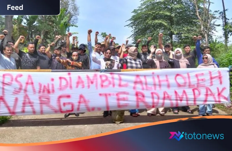 Darurat Sampah di Pandeglang: Warga Bangkonol Blokade TPSA, Protes Bau Menyengat dan Tata Kelola Buruk