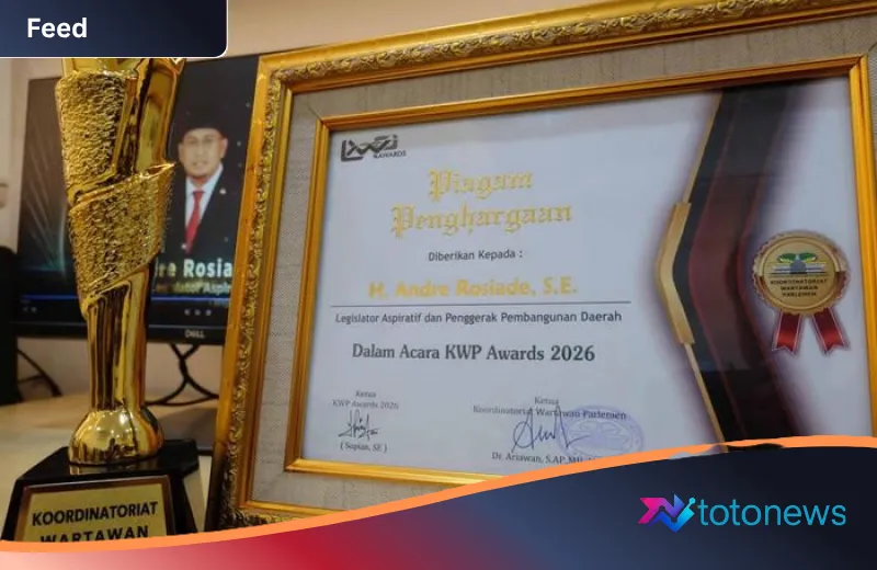 Dedikasi Nyata untuk Sumatera Barat, Andre Rosiade Sabet Penghargaan Legislator Penggerak Pembangunan di KWP Awards 2026