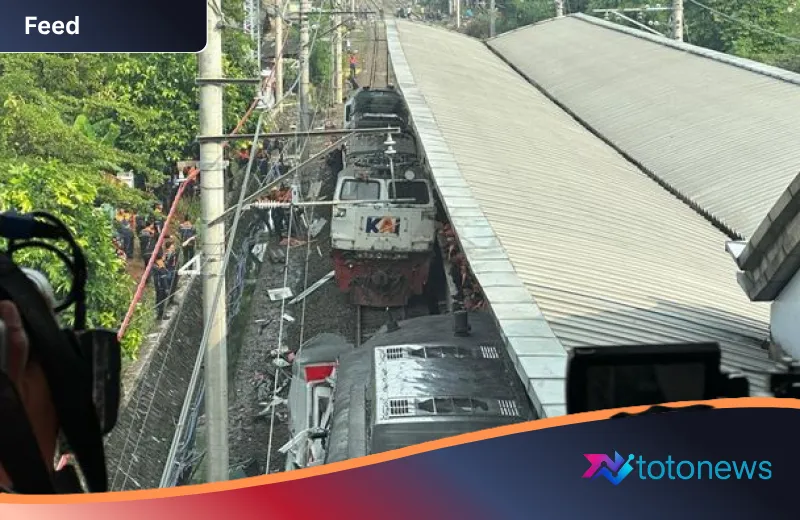 Evakuasi Dramatis di Stasiun Bekasi Timur: Lokomotif KA Jarak Jauh Akhirnya Berhasil Dipisahkan