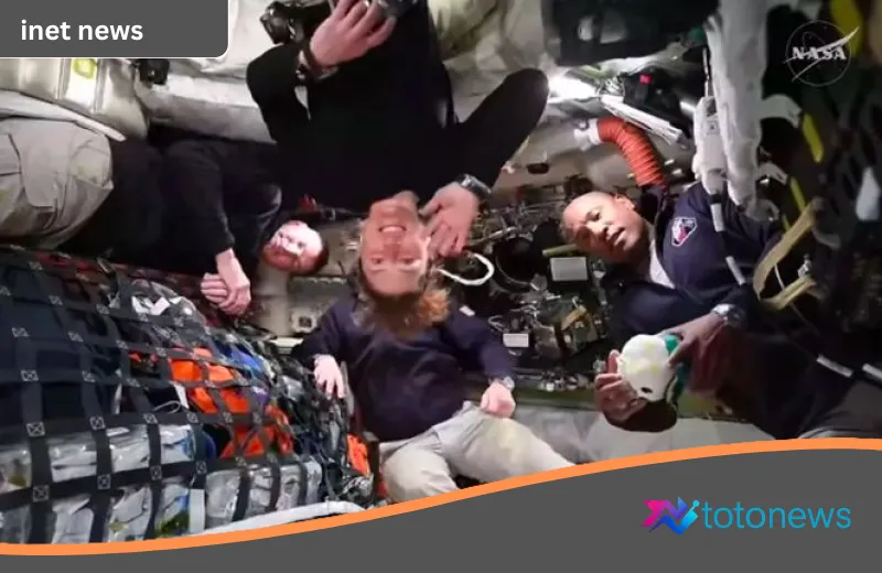 Gaya Tidur Unik Awak Artemis II: Dari Gelantungan Bak Kelelawar hingga Meringkuk di Bawah Panel Kontrol