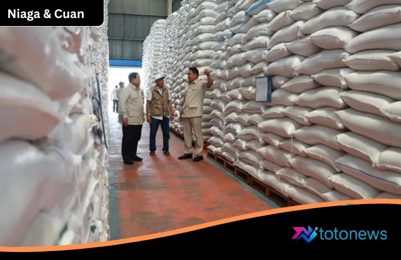 Ketahanan Pangan Jadi Prioritas, Presiden Prabowo Pastikan Stok Beras di Gudang BULOG Magelang Melimpah