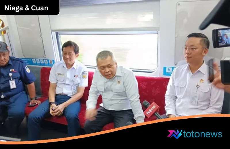 Operasional KRL Bekasi-Cikarang Pulih, Menhub Dudy Purwagandhi Tinjau Langsung Jalur Pasca-Insiden