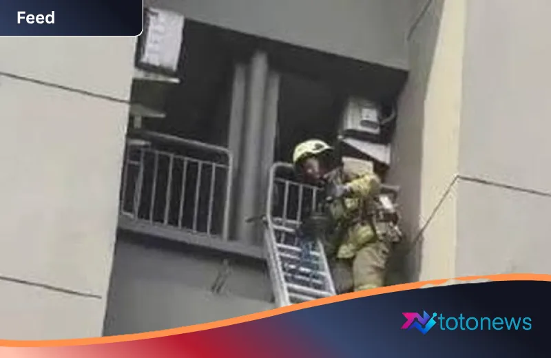 Pagi Mencekam di Grogol Petamburan: Apartemen Tanjung Duren Terbakar, 22 Unit Damkar Diterjunkan