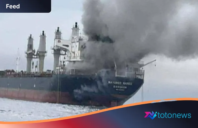 Tensi Selat Hormuz Memuncak: Iran Lepaskan Tembakan ke Kapal Dagang, Jalur Pelayaran Resmi Ditutup