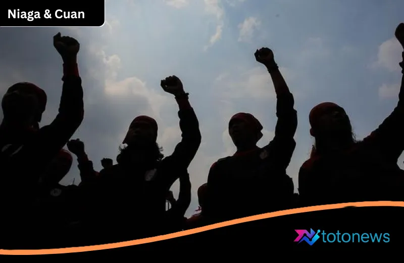 Menelusuri Jejak Kelam May Day: Dari Eksploitasi hingga Lahirnya Solidaritas Buruh Dunia